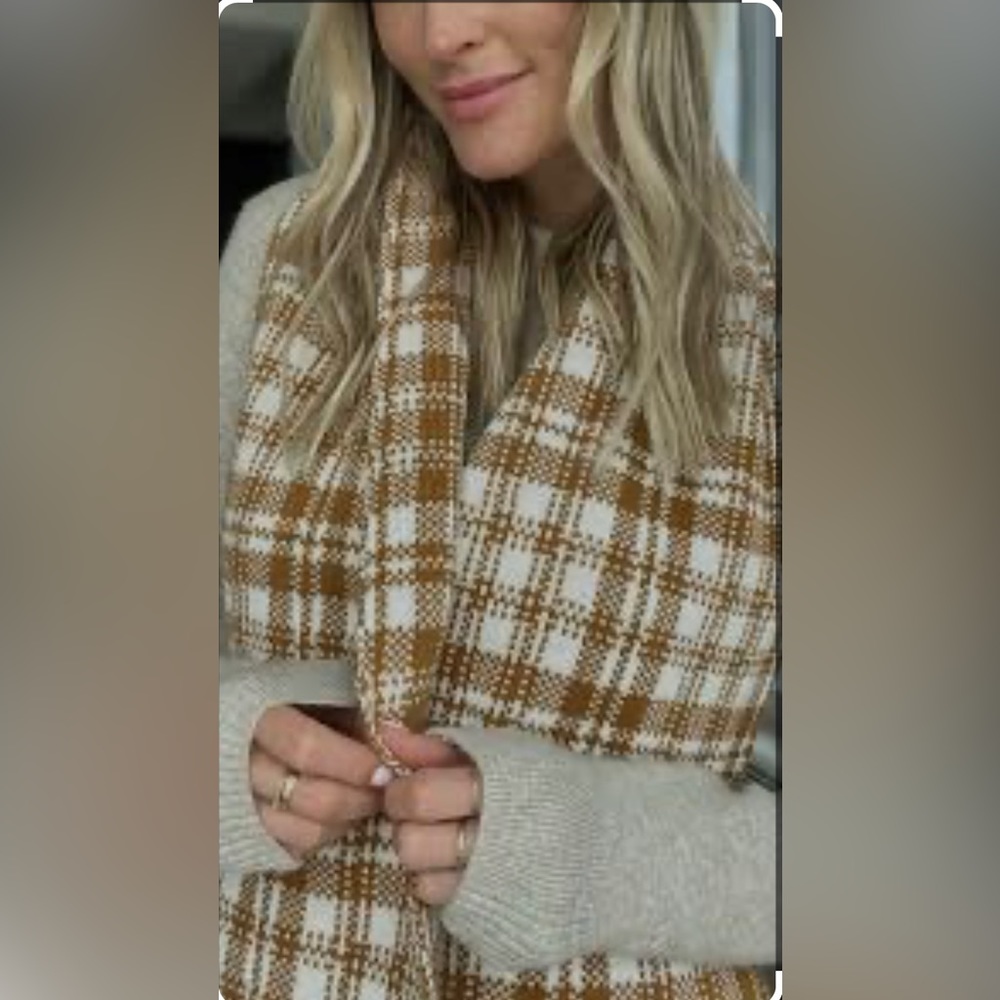 Women’s Plaid Timberland Knit Scarf